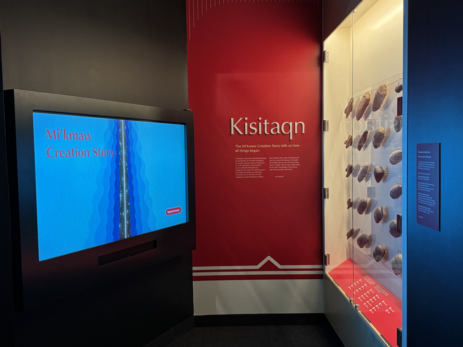 Kisitaqn — Mi'kmaw Creation Story zone with screen and artifact case